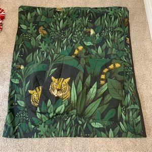 Crate & Kids full/queen duvet cover and shams